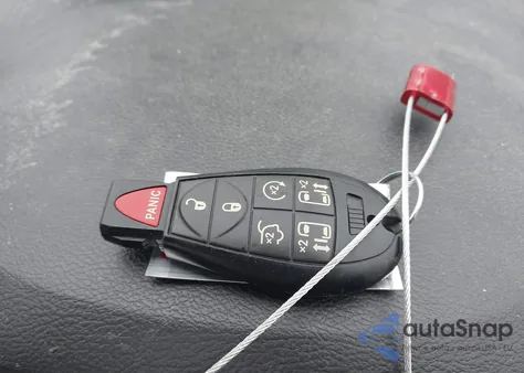 2016 Chrysler Town & Country Touring из США, поврежденный, VIN 2C4RC1BG5GR189825